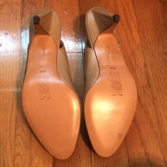 Gorgeous taupe leather sling backs made in Italy. Never worn! Size 40 1/2 size 9 - Picture 2 of 6